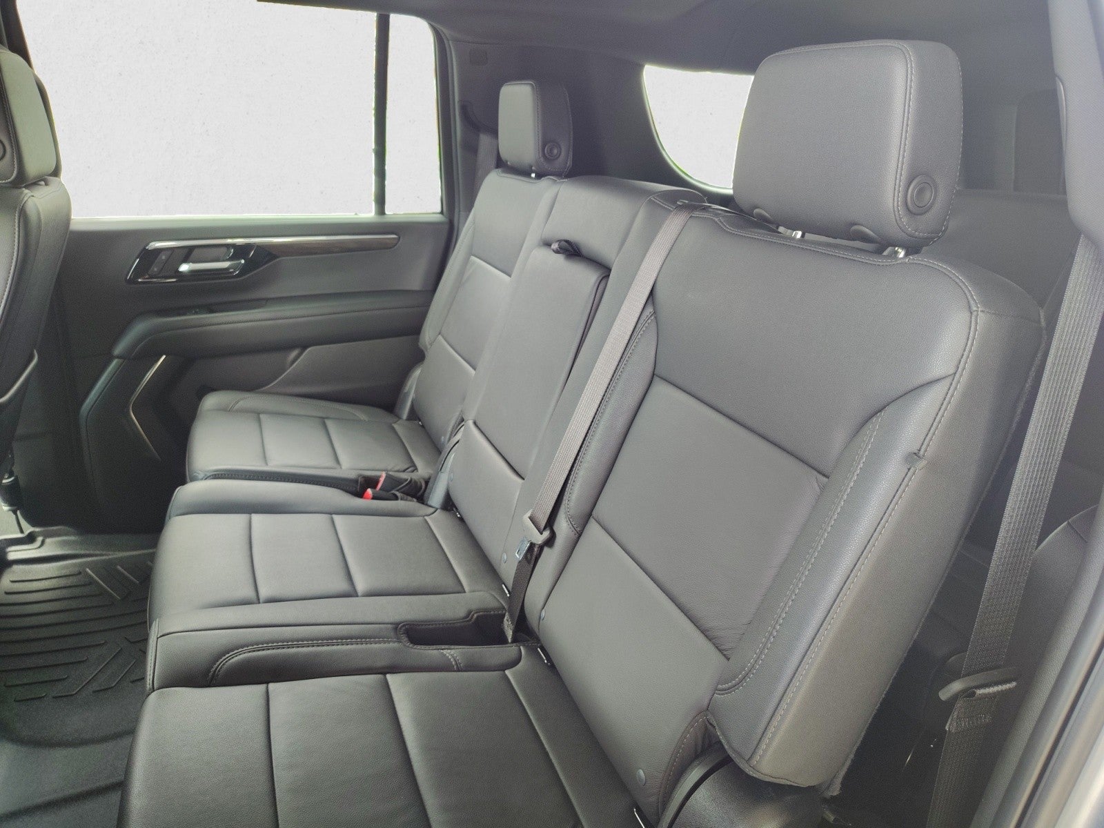 2025 Chevrolet Suburban Z71 4WD