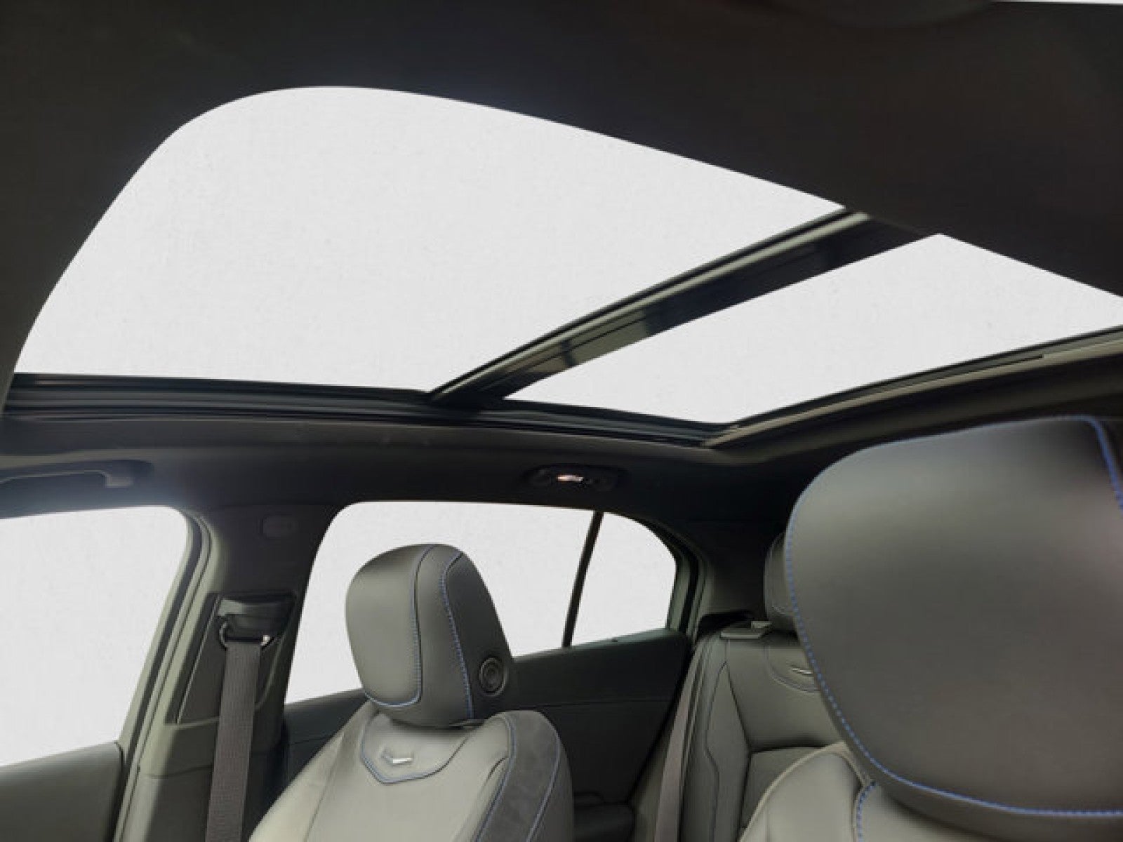 2024 Cadillac XT4 AWD Sport | Sunroof