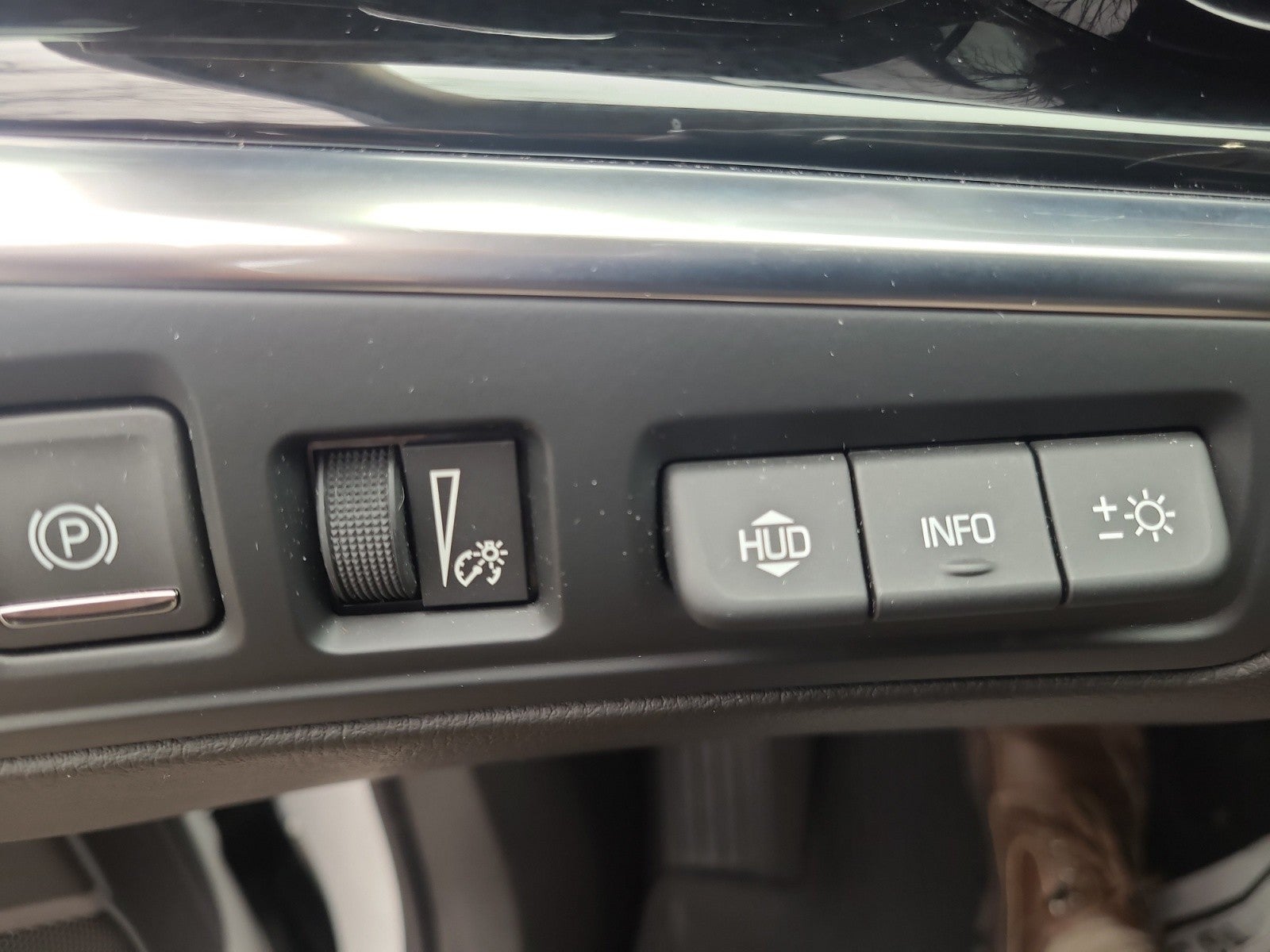 2023 Cadillac XT6 FWD Premium Luxury, Platinum, tech, driver assist