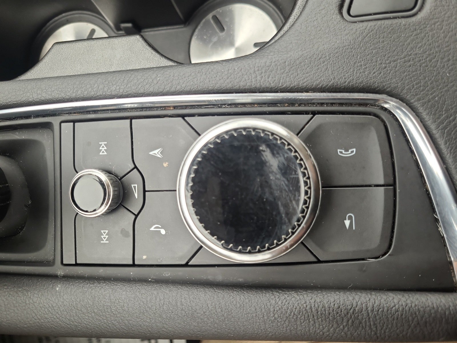 2023 Cadillac XT6 FWD Premium Luxury, Platinum, tech, driver assist