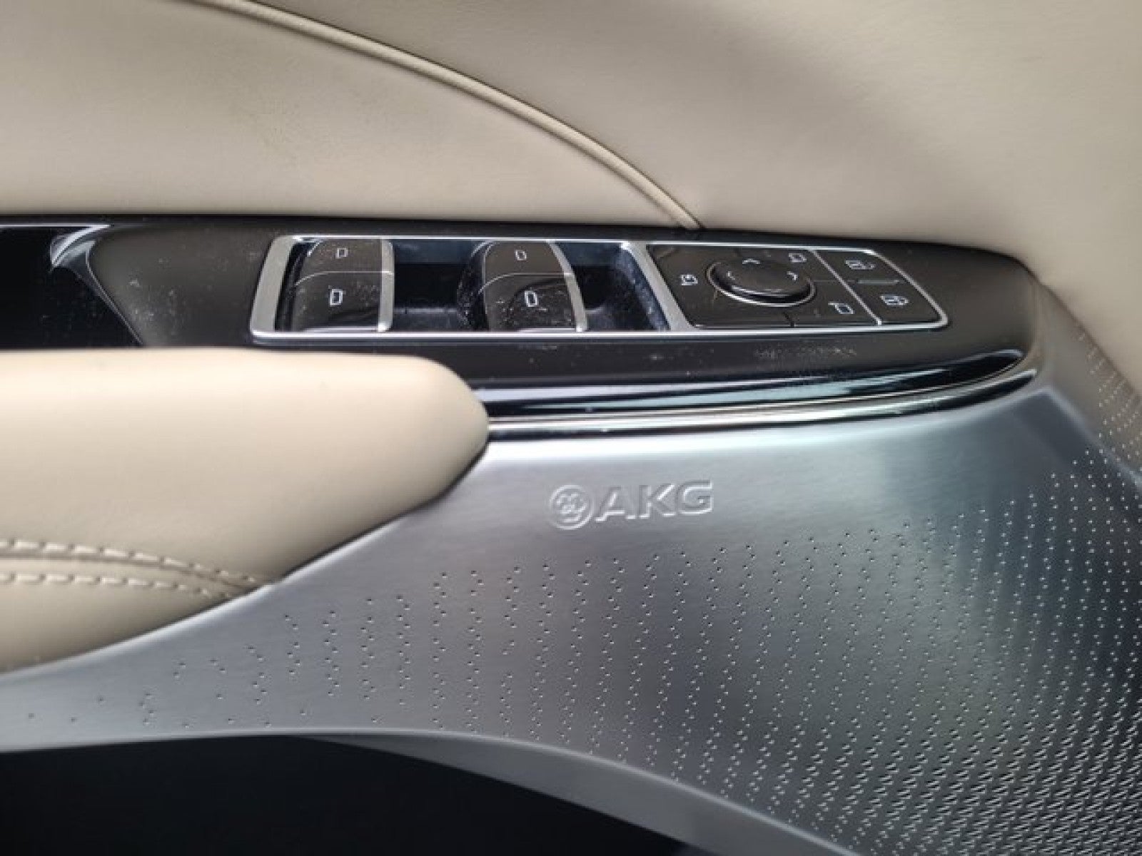 2024 Cadillac LYRIQ Sport 3 AWD, Nappa leather, $81k MSRP