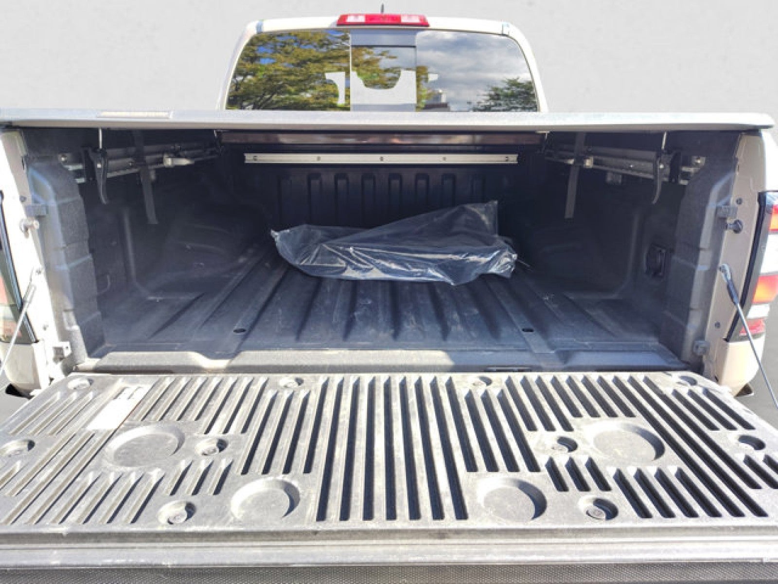 2024 Nissan Frontier PRO-4X | Premium, Convenience, Tech