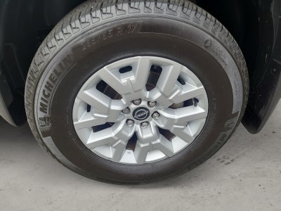 2022 Nissan Frontier SV 4x4 Crew Cab | Tech Package