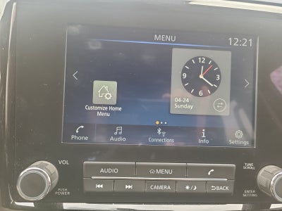 2022 Nissan Frontier SV 4x4 Crew Cab | Tech Package