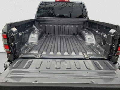 2022 Nissan Frontier SV 4x4 Crew Cab | Tech Package