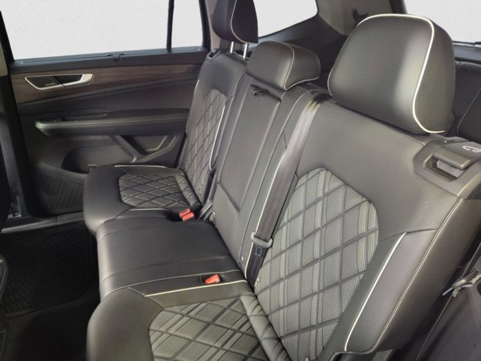 2024 Volkswagen Atlas 2.0T SEL Premium R-Line