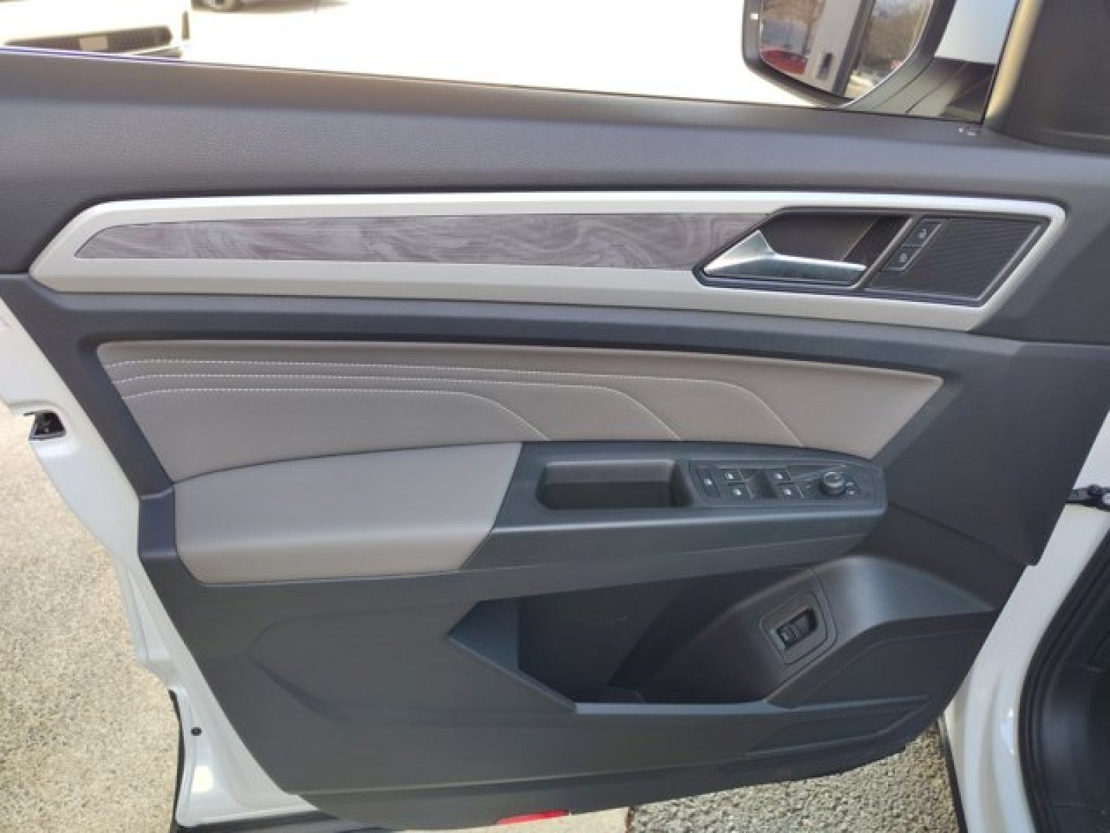 2023 Volkswagen Atlas Cross Sport 3.6L V6 SE w/Technology 4Motion