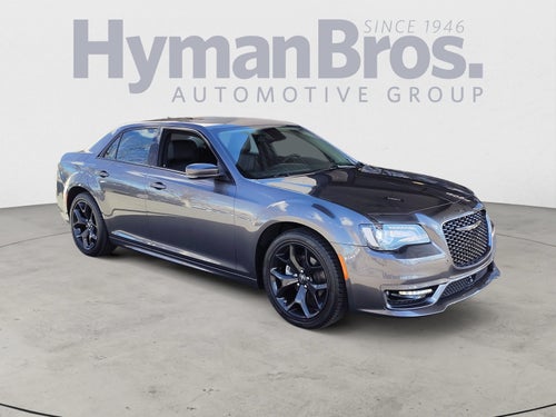 2023 Chrysler 300 Touring L
