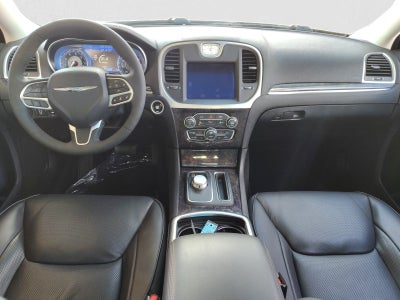 2023 Chrysler 300 Touring L