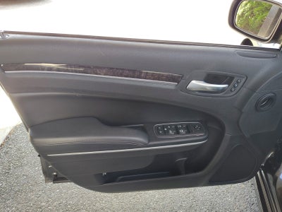 2023 Chrysler 300 Touring L