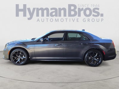 2023 Chrysler 300 Touring L