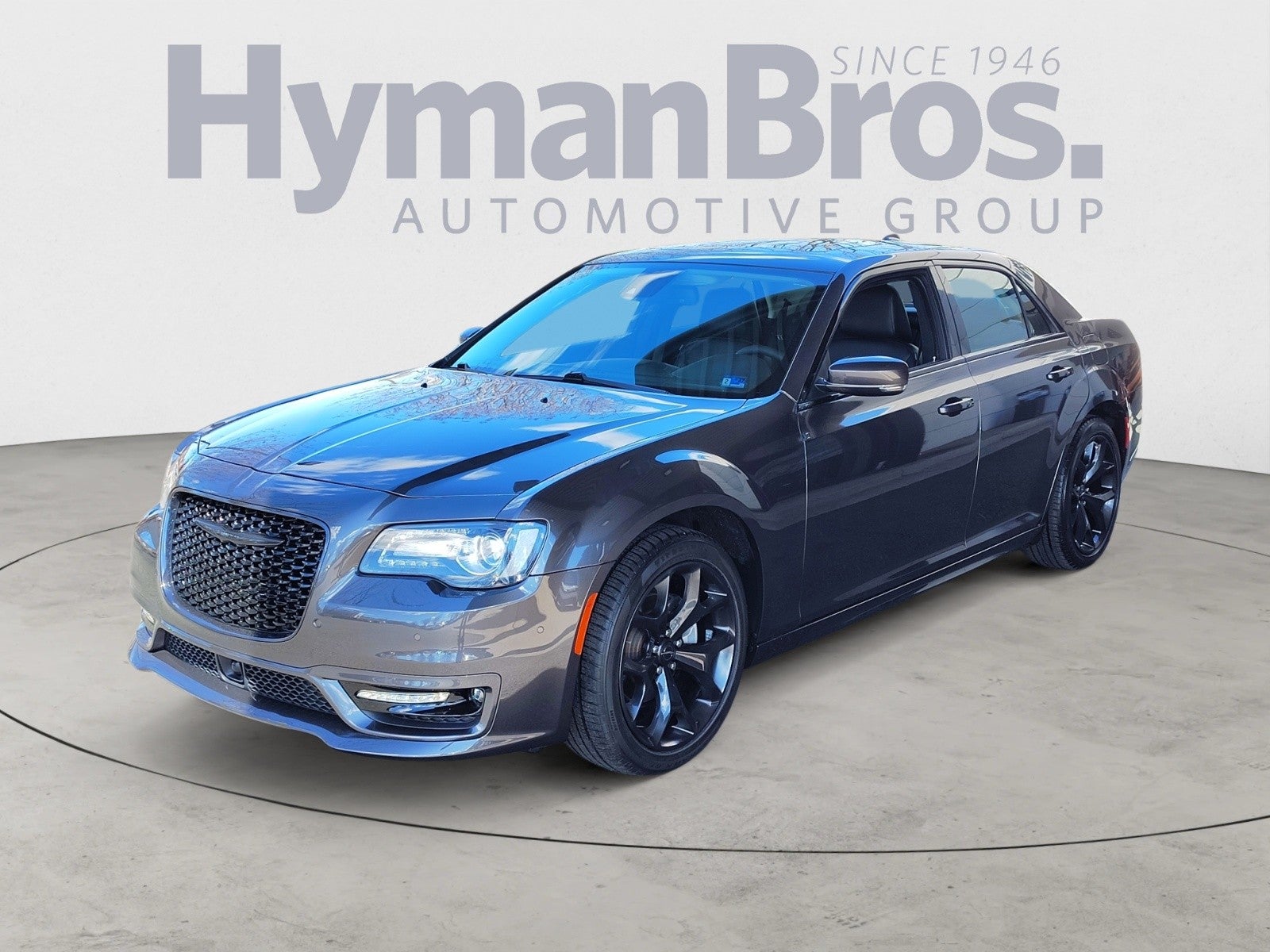 2023 Chrysler 300 Touring L