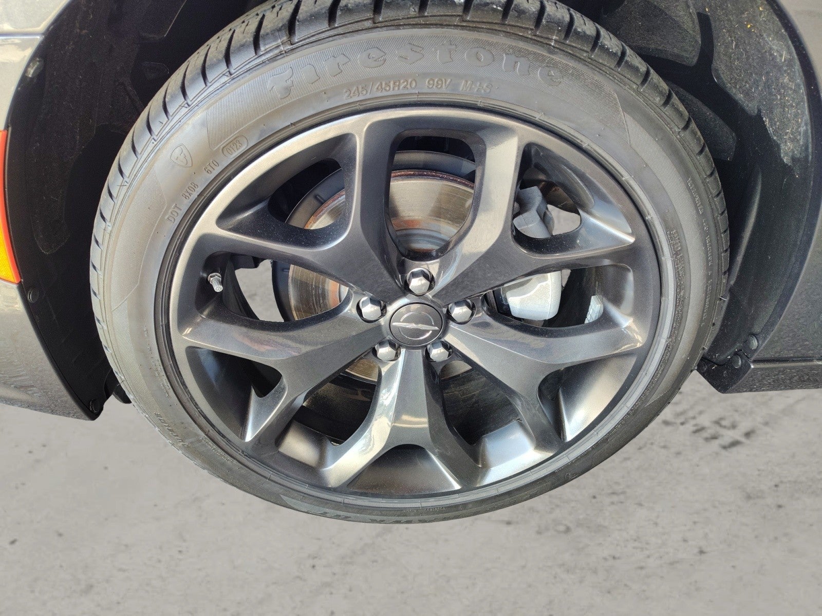 2023 Chrysler 300 Touring L