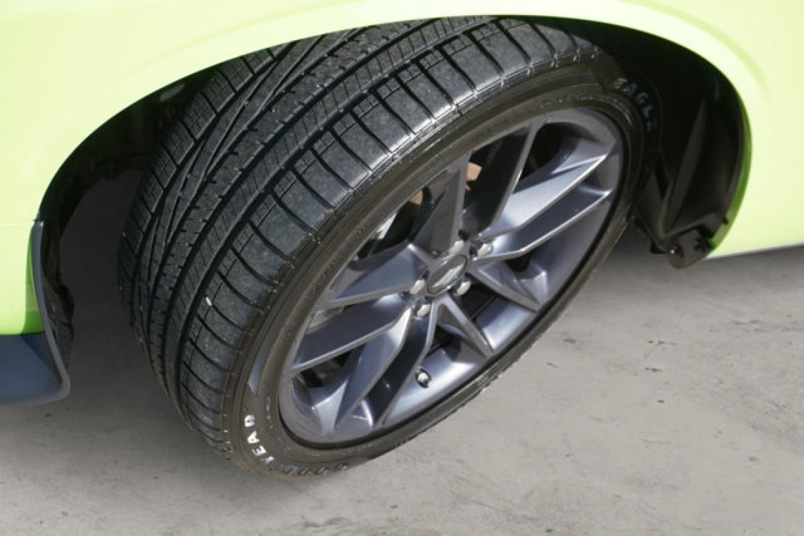 2023 Dodge Challenger GT AWD | Sunroof, tech, blacktop