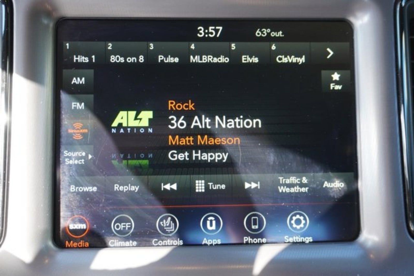 2023 Dodge Challenger GT AWD | Sunroof, tech, blacktop