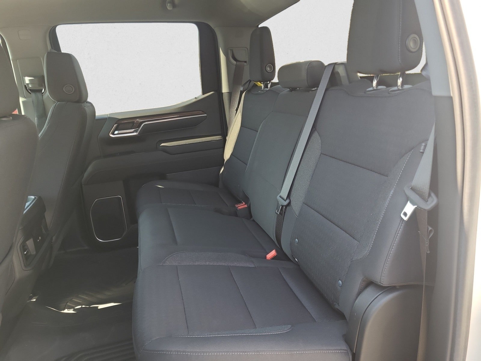 2022 Chevrolet Silverado 1500 4WD Crew Cab RST | Z71, 20 Black Wheels