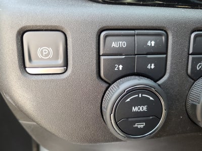 2022 Chevrolet Silverado 1500 4WD Crew Cab RST | Z71, 20 Black Wheels