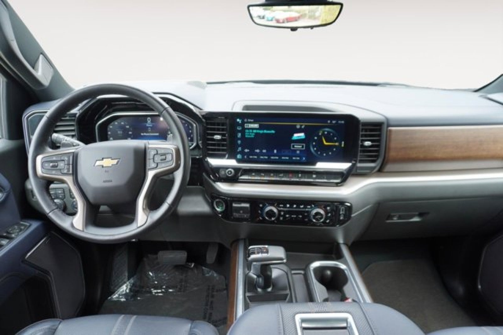 2022 Chevrolet Silverado 1500 High Country 4x4 | Tech Pkg, 22 Wheels