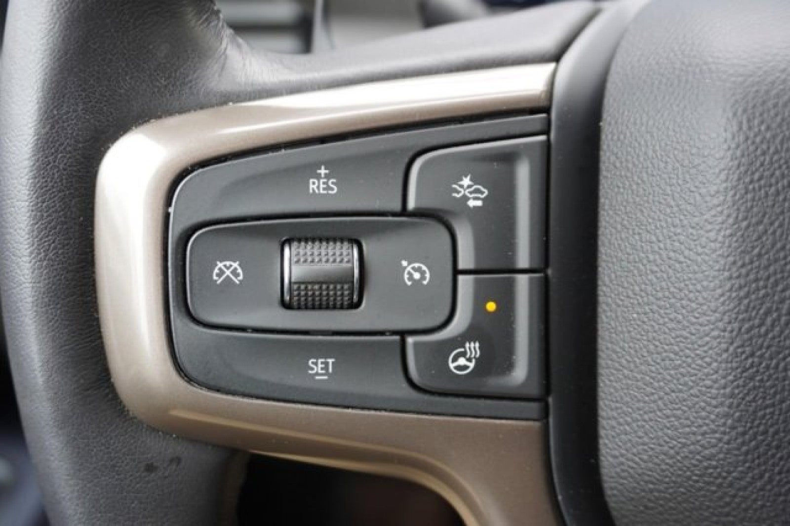 2022 Chevrolet Silverado 1500 High Country 4x4 | Tech Pkg, 22 Wheels