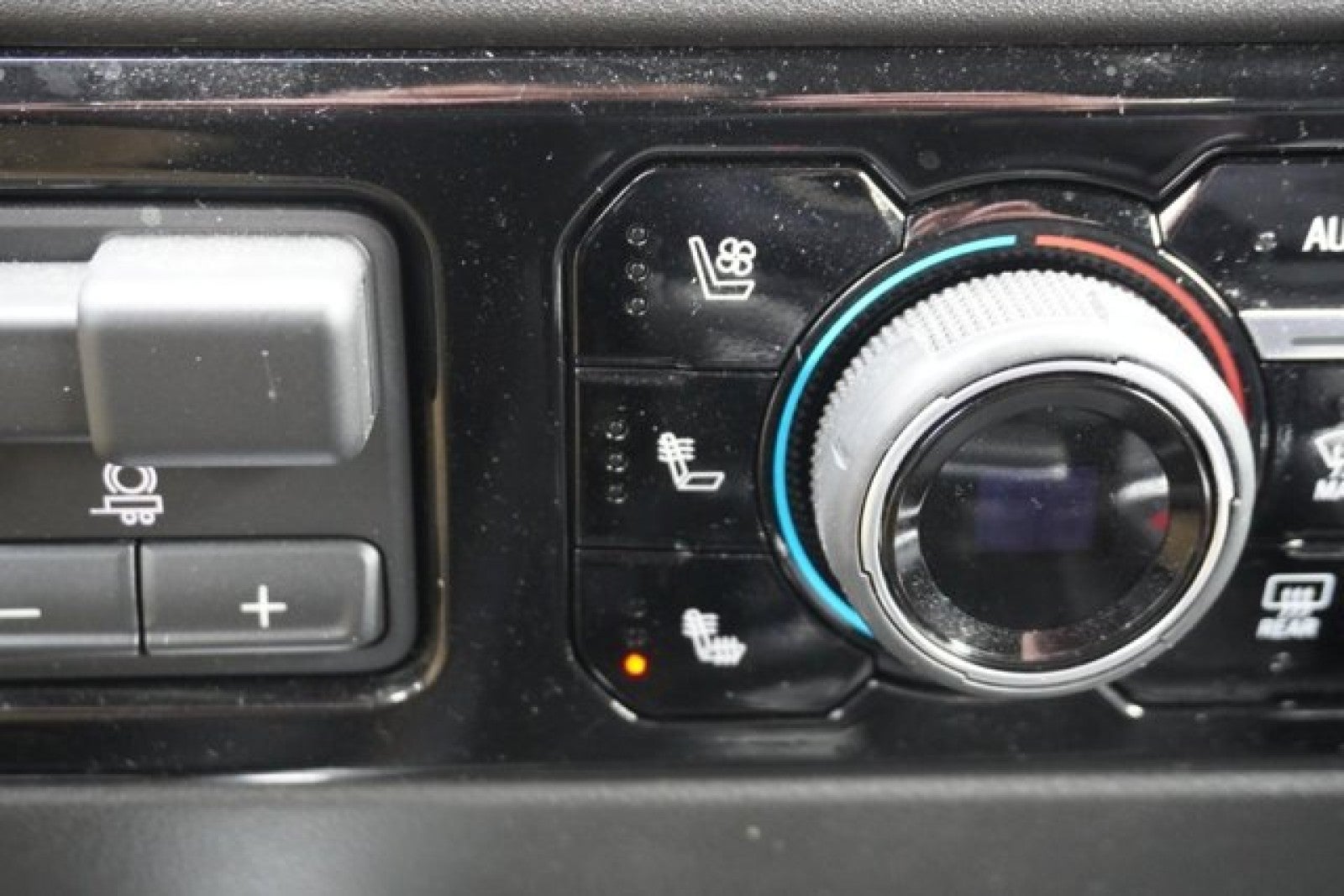 2022 Chevrolet Silverado 1500 High Country 4x4 | Tech Pkg, 22 Wheels