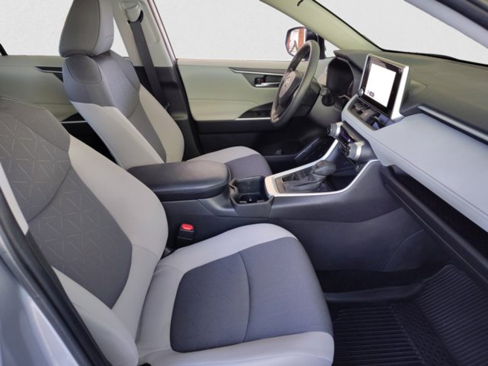 2024 Toyota RAV4 XLE AWD