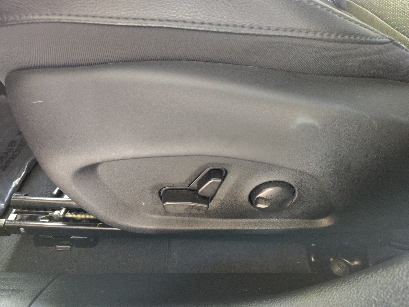 2023 Jeep Compass High Altitude 4x4 | Driver Assist, Elite interior