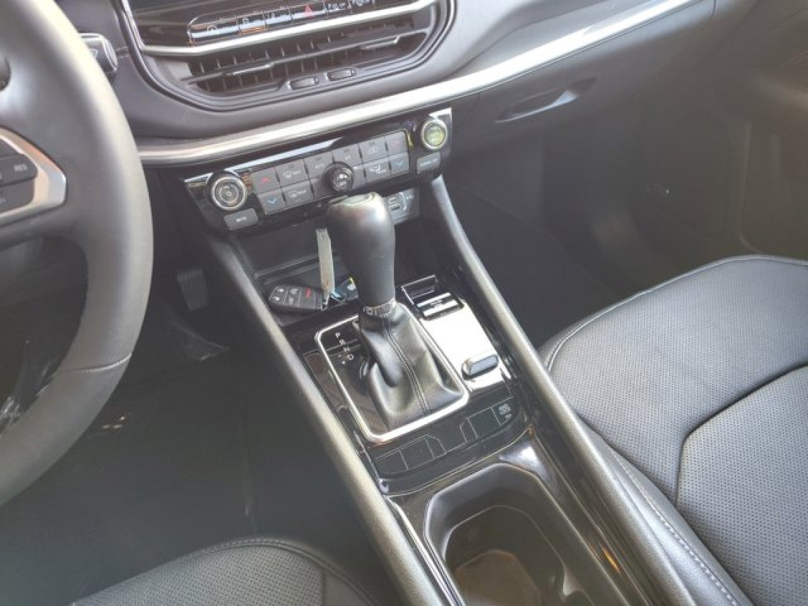 2023 Jeep Compass High Altitude 4x4 | Driver Assist, Elite interior