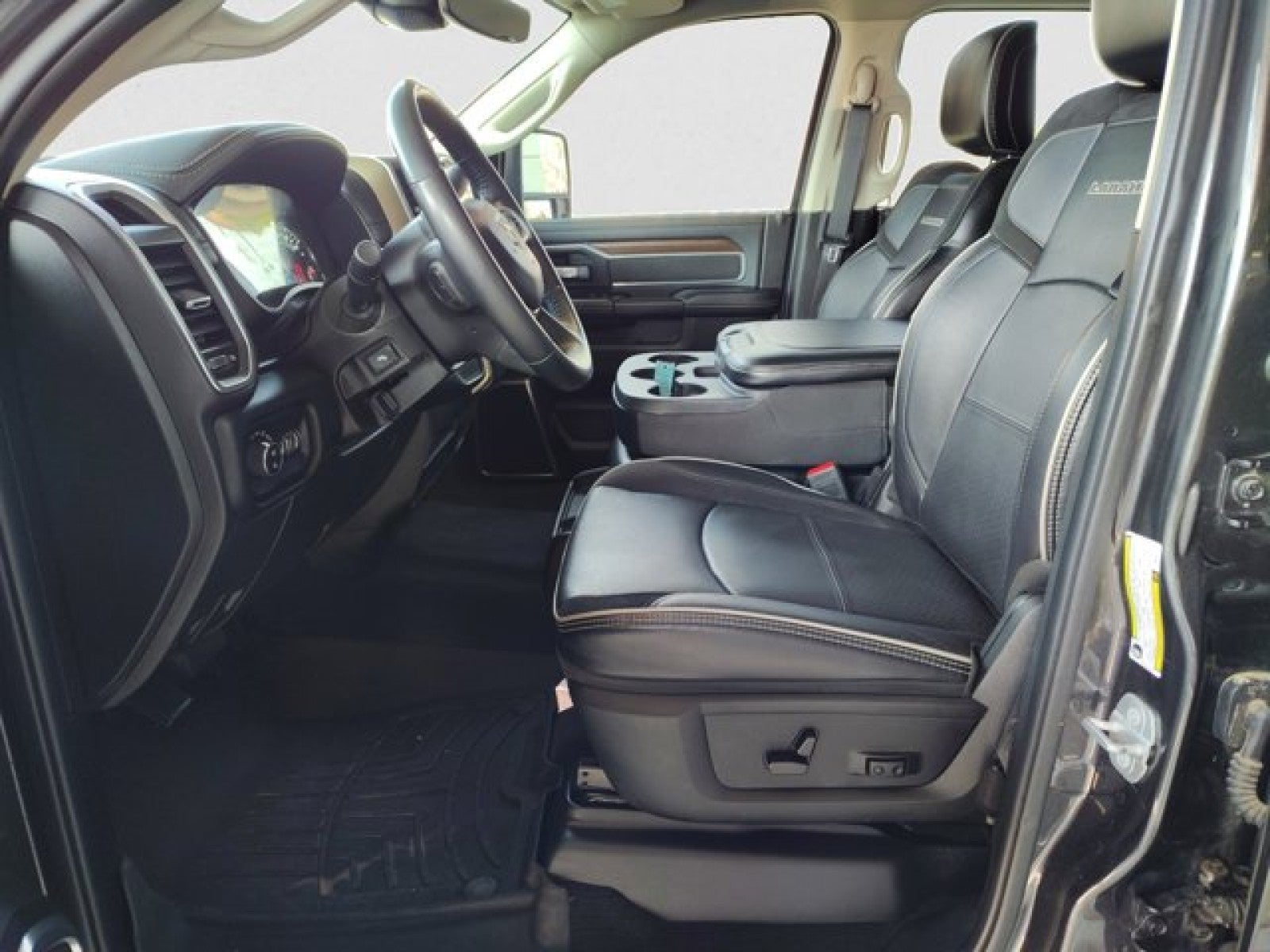 2024 RAM 2500 Laramie 4x4 Crew Cab | Diesel