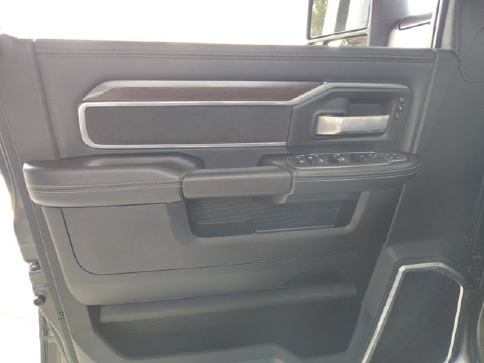 2024 RAM 2500 Laramie 4x4 Crew Cab | Diesel