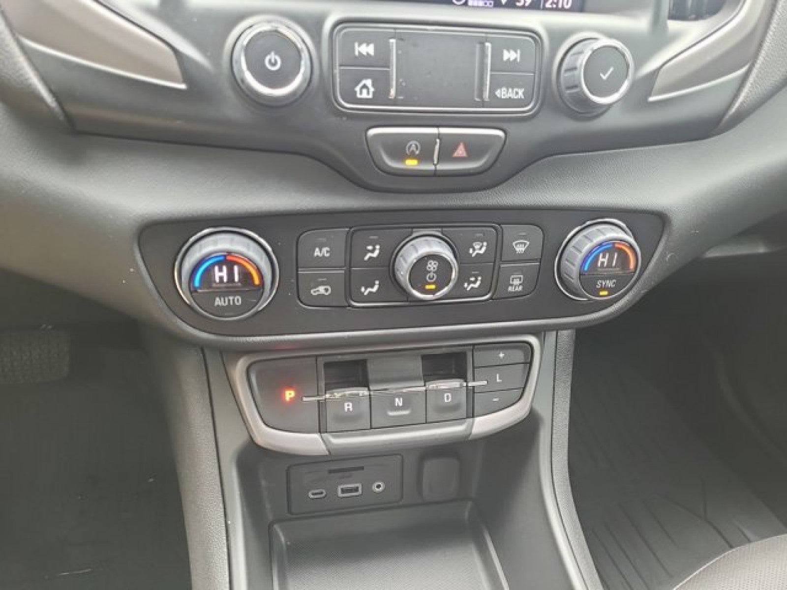 2023 GMC Terrain AT4 AWD | Adaptive cruise, tech package