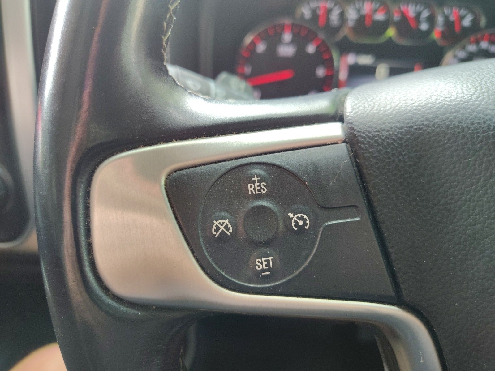 2016 GMC Sierra 1500 4WD Crew Cab SLE