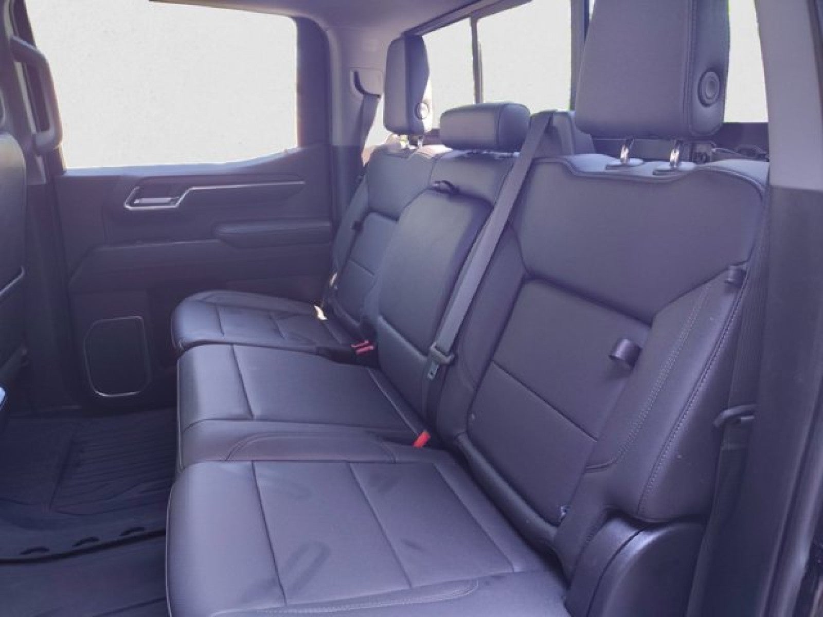 2023 GMC Sierra 1500 SLT 4WD Crew Cab | Premium, X31