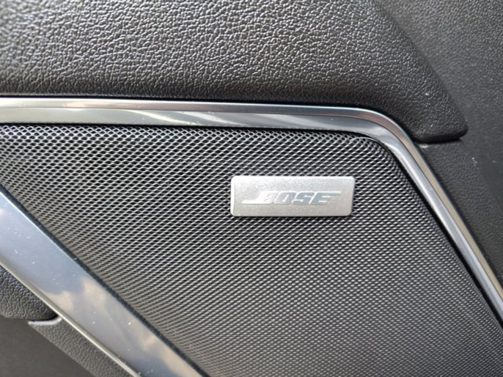 2023 GMC Sierra 1500 SLT 4WD Crew Cab | Premium, X31