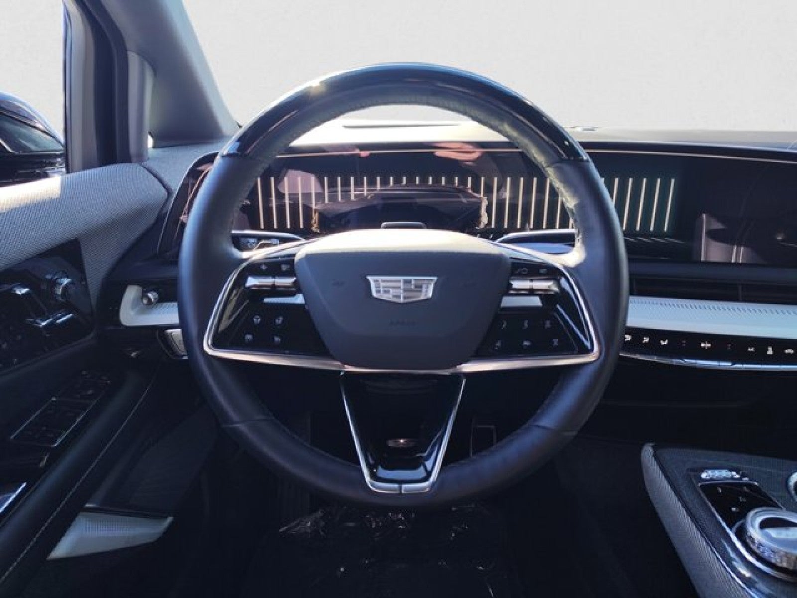 2025 Cadillac OPTIQ Sport 2 AWD | 21 Wheels