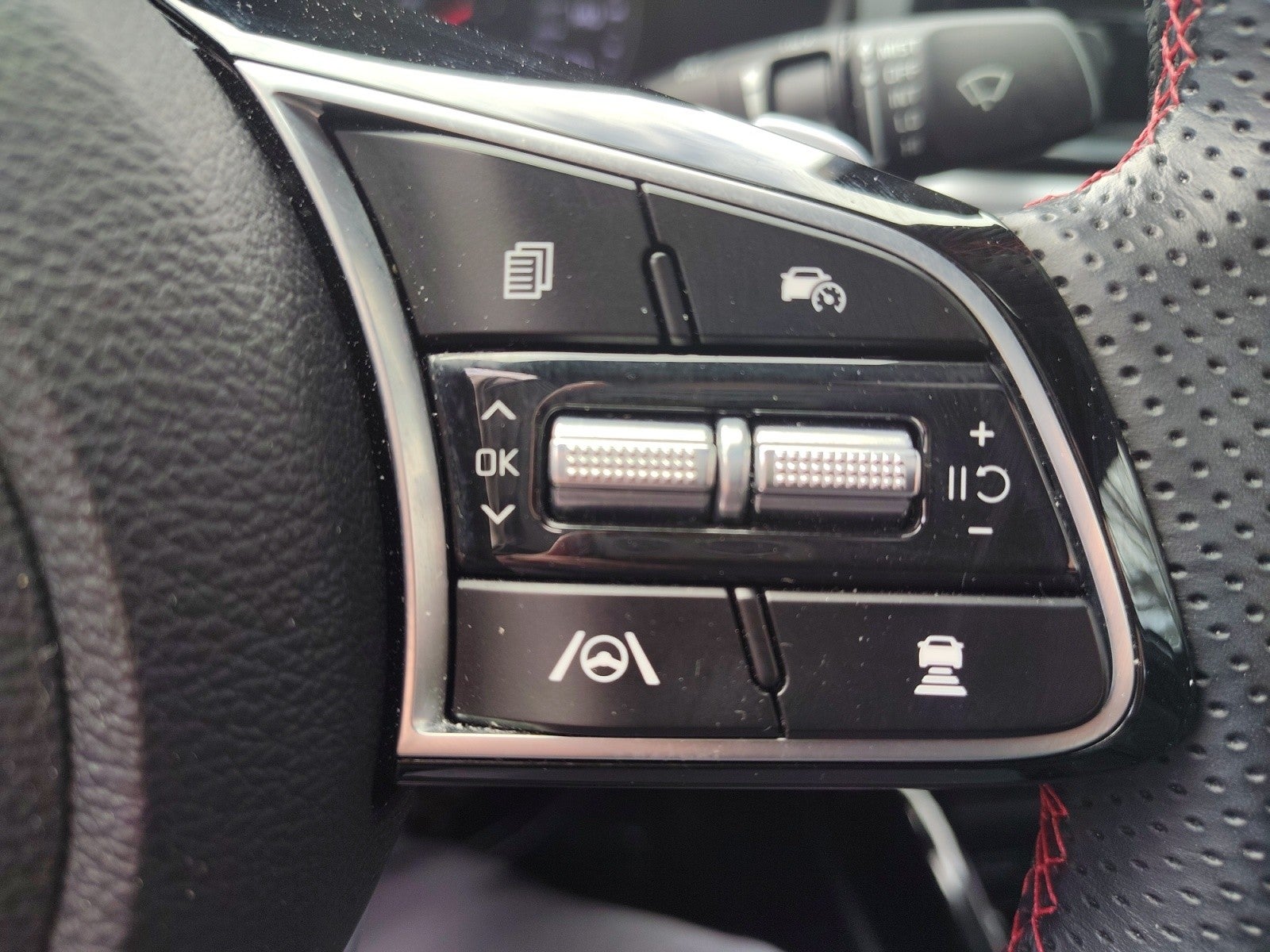 2023 Kia Forte GT | GT2 Package, Sunroof