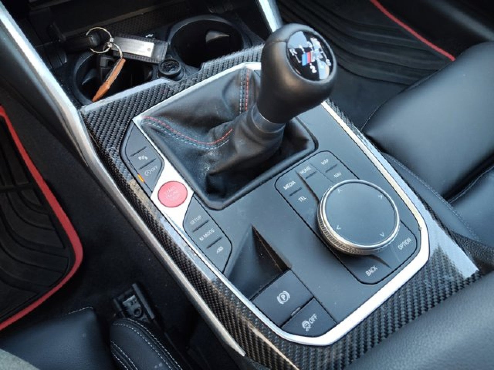 2024 BMW M2 Carbon Roof, Live Cockpit Pro, Manual