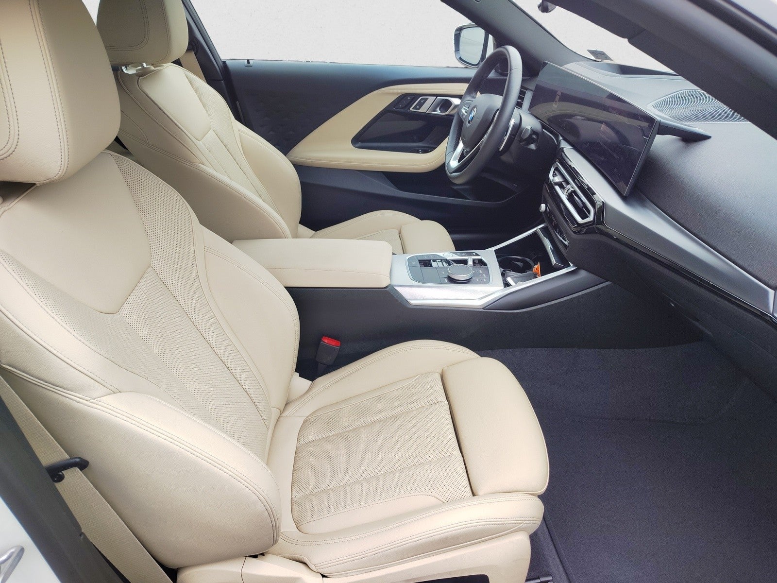 2023 BMW 2 Series 230i xDrive | Premium