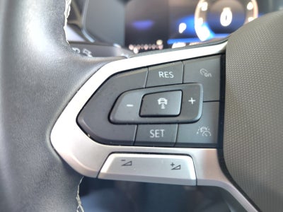 2024 Volkswagen Taos SE 4Motion | Pano Roof