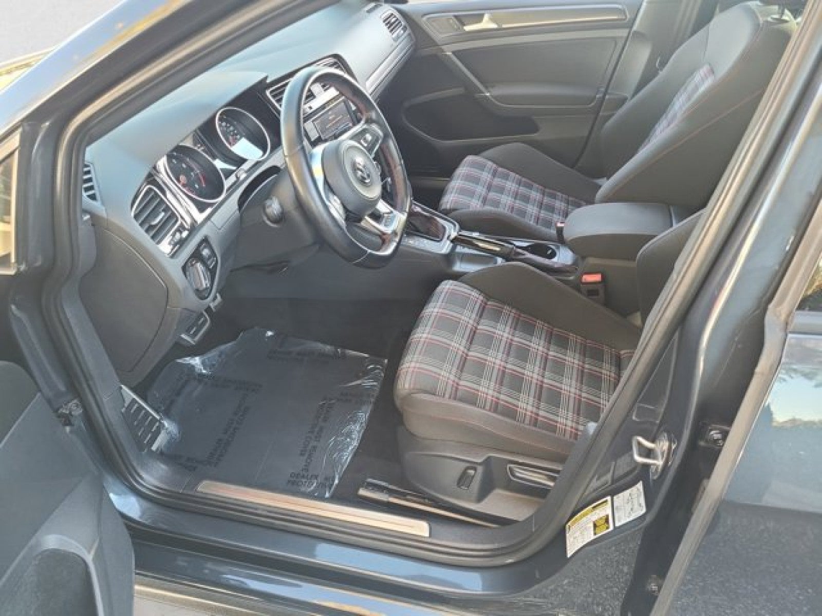 2019 Volkswagen Golf GTI S