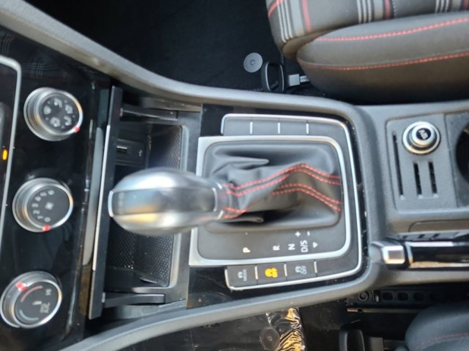 2019 Volkswagen Golf GTI S