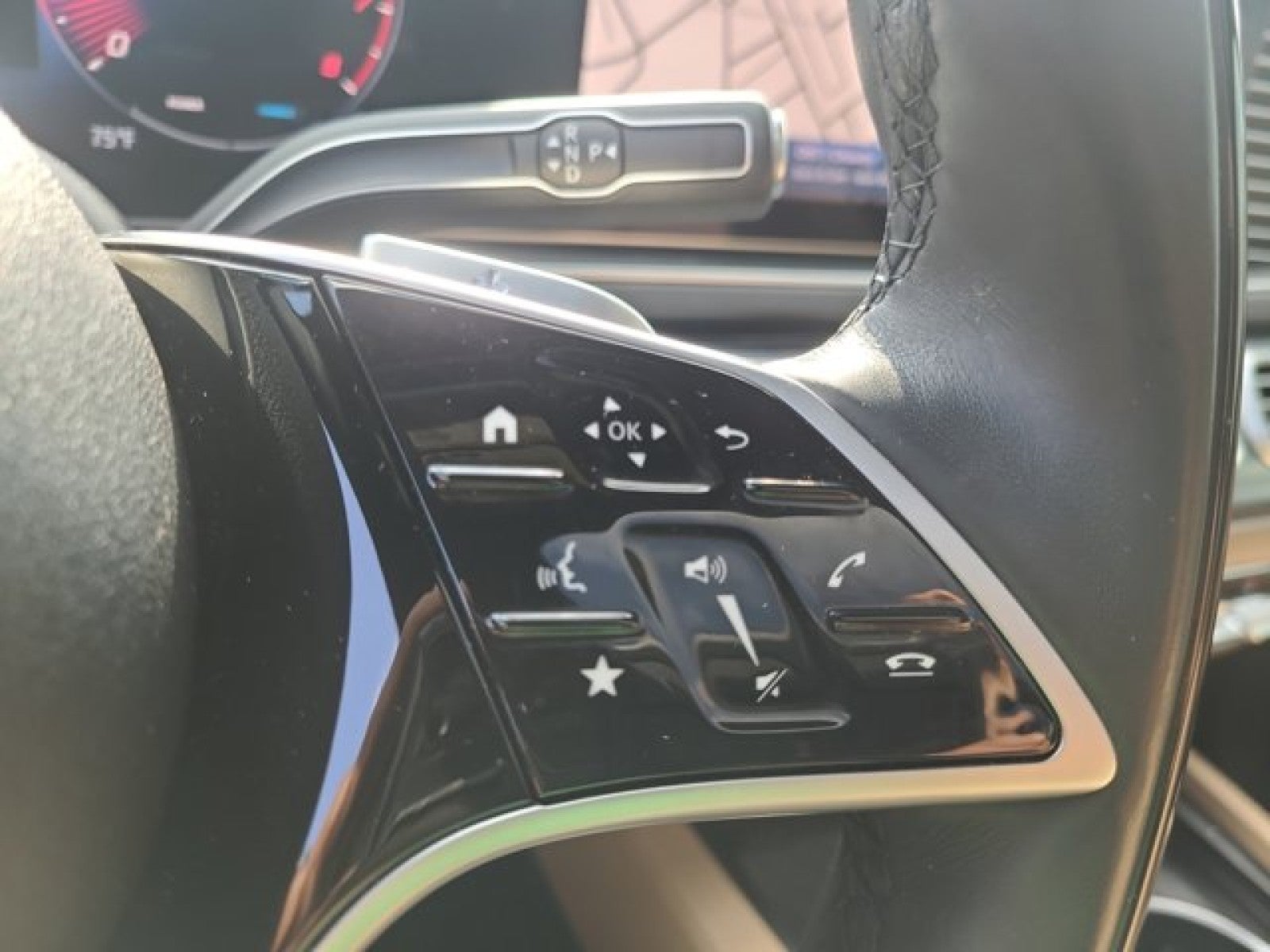 2024 Mercedes-Benz GLE GLE 350 4MATIC®, AMG®, Driver assist, pano