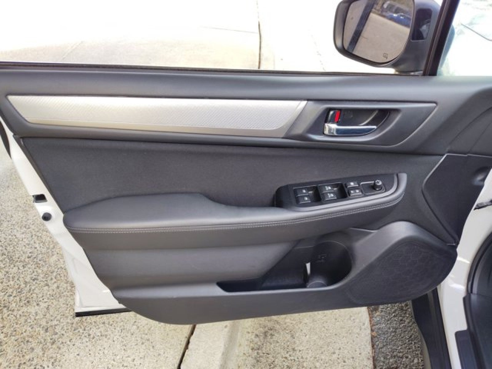 2019 Subaru Outback Premium | Moonroof, Nav