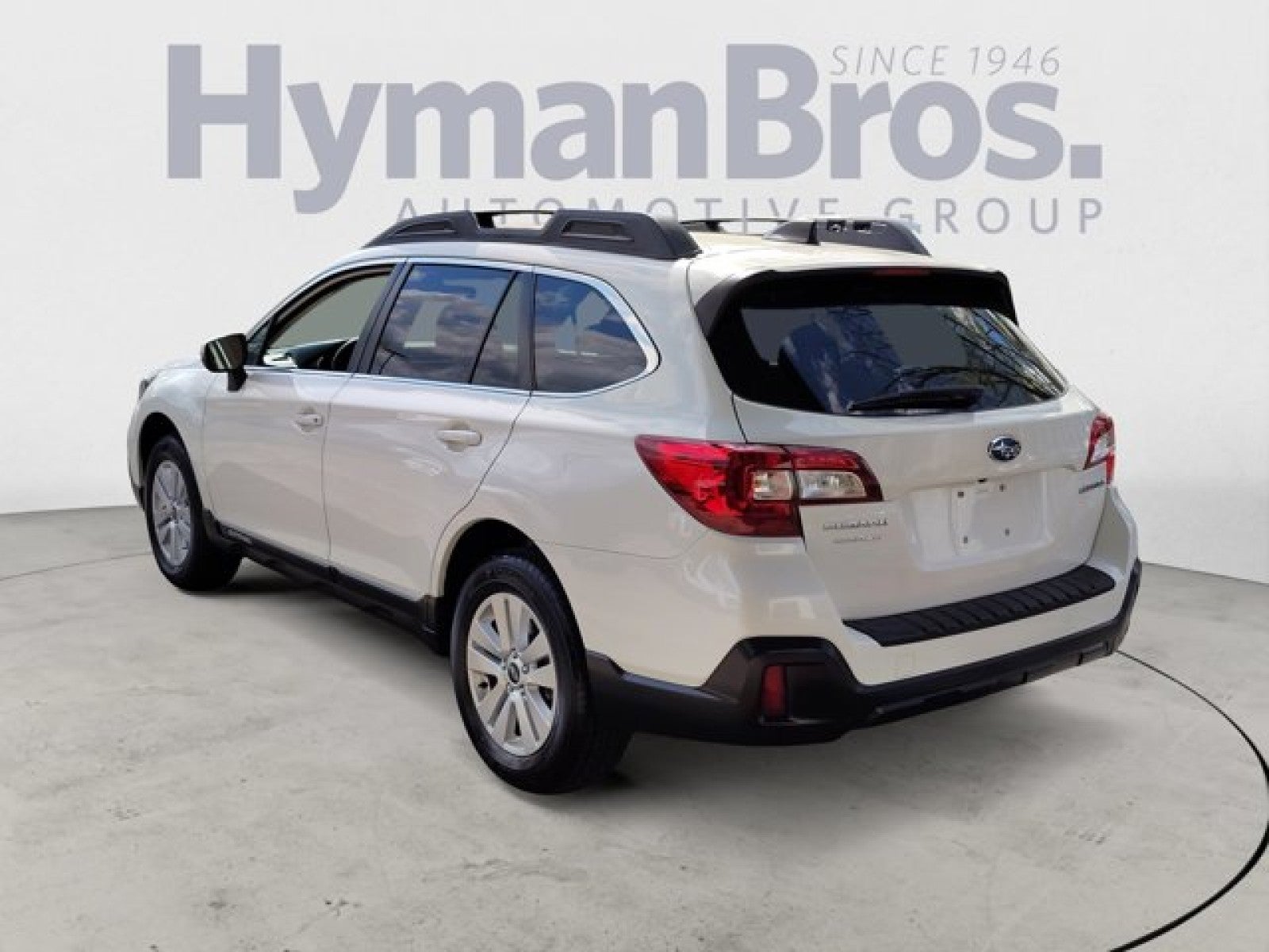 2019 Subaru Outback Premium | Moonroof, Nav