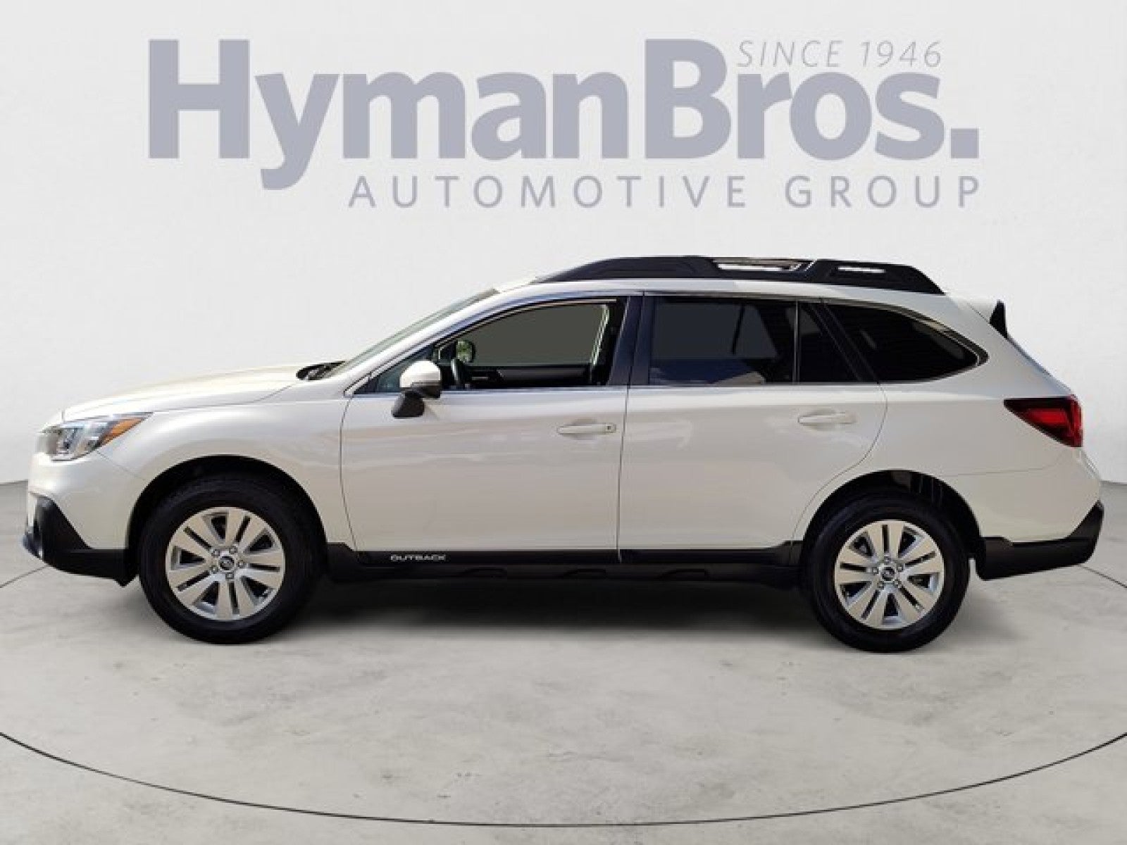 2019 Subaru Outback Premium | Moonroof, Nav