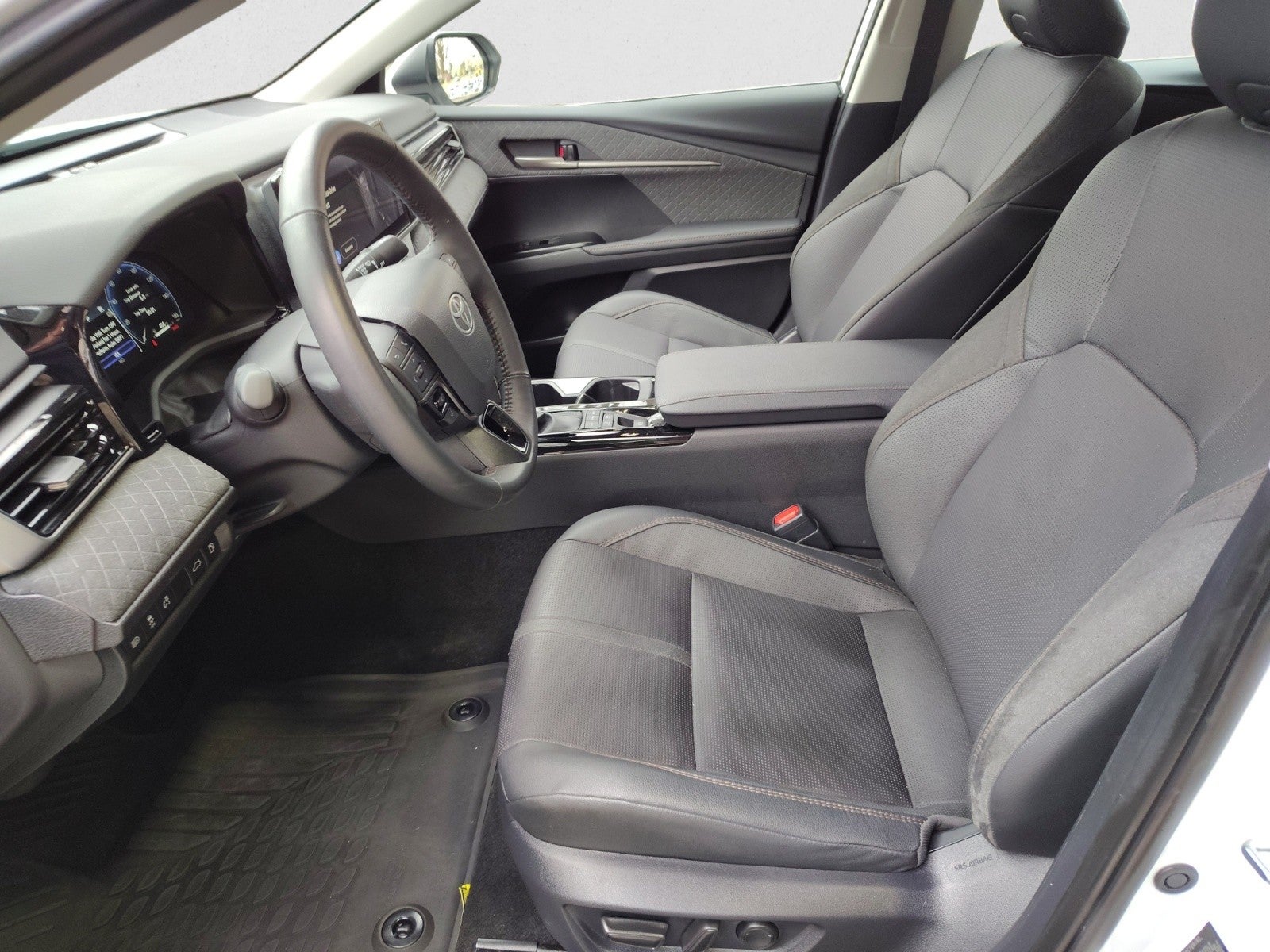 2025 Toyota Camry XLE | Pano Roof