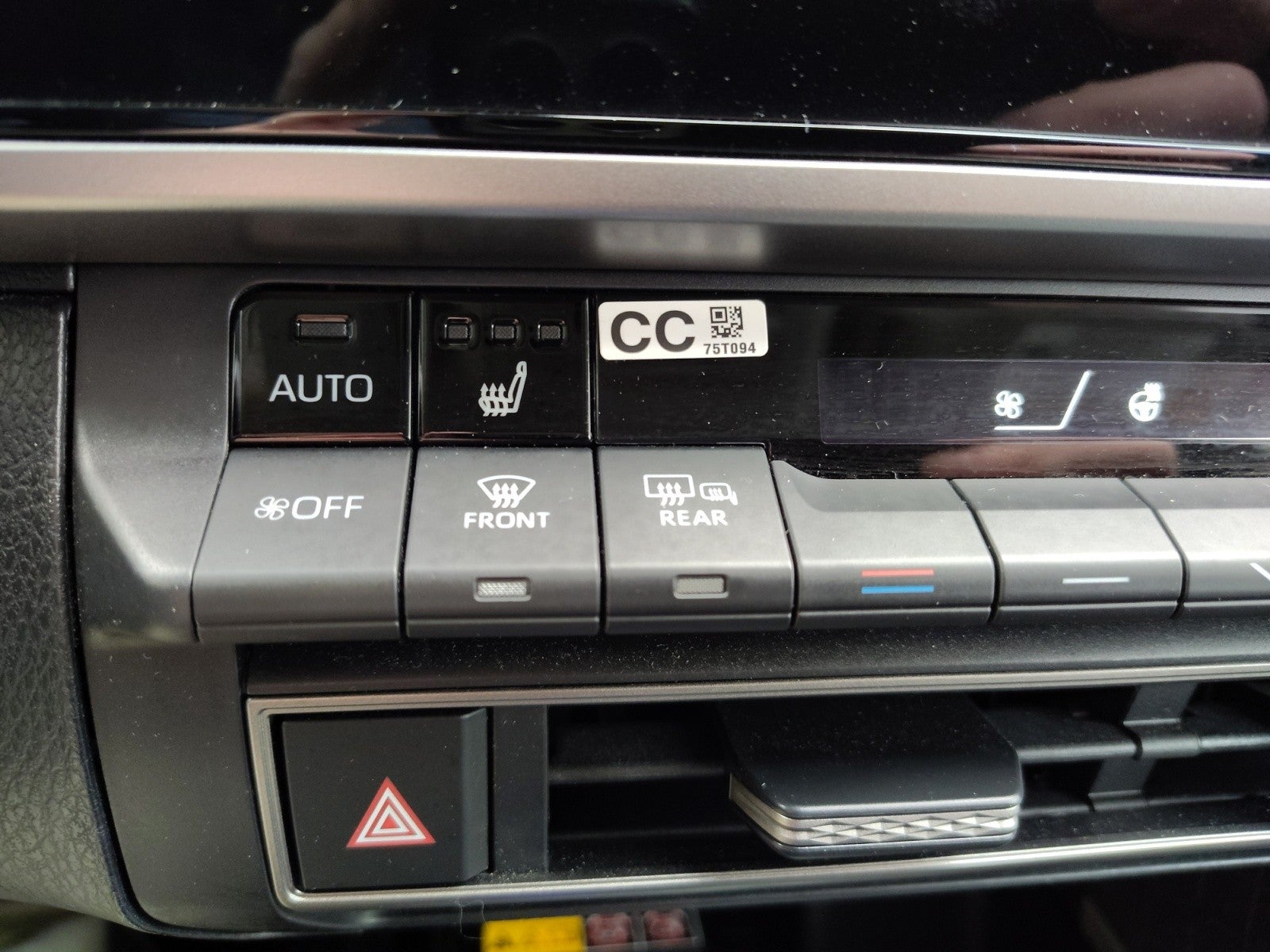 2025 Toyota Camry XLE | Pano Roof