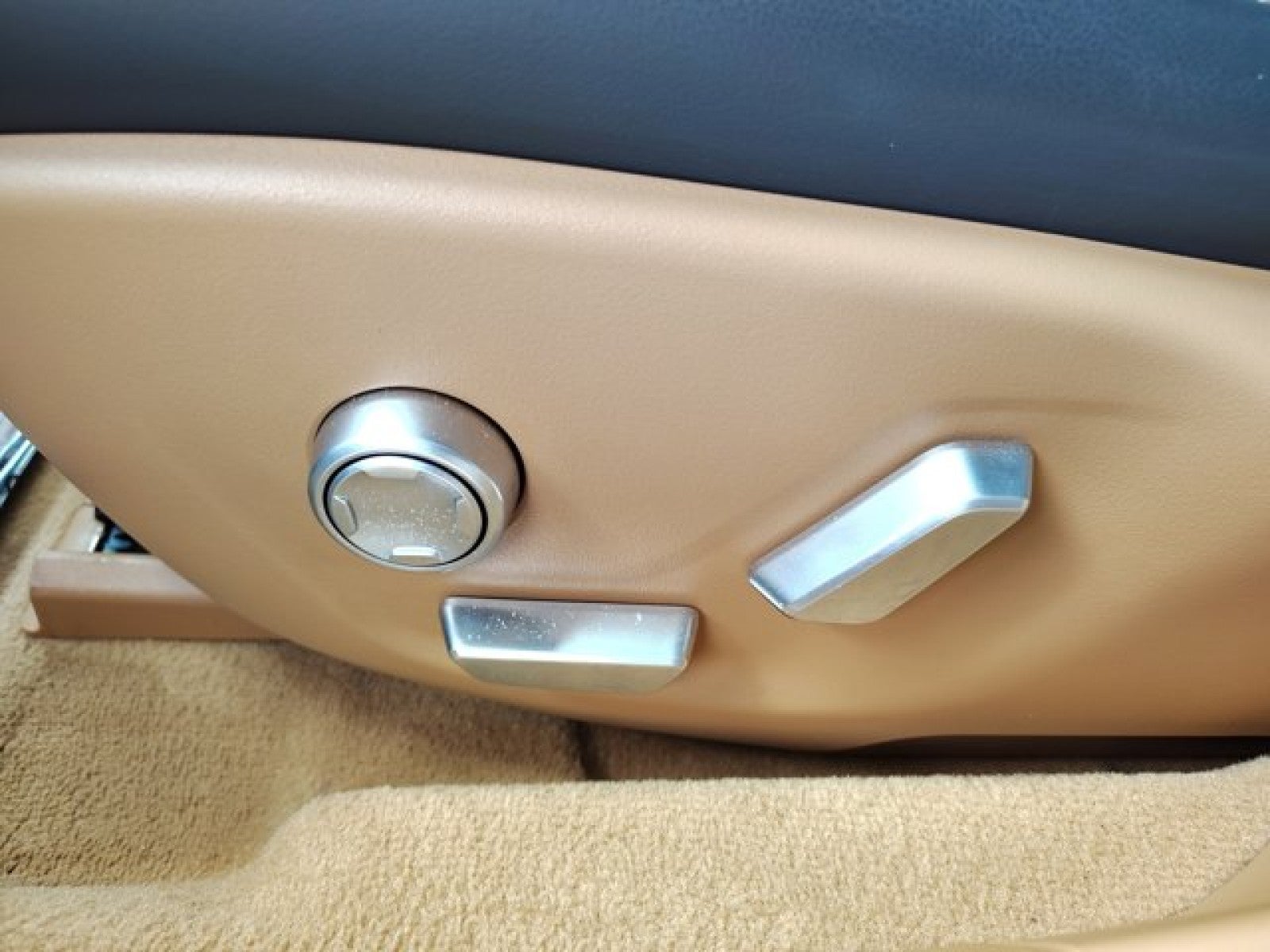 2024 Lucid Air Touring AWD | Tahoe interior