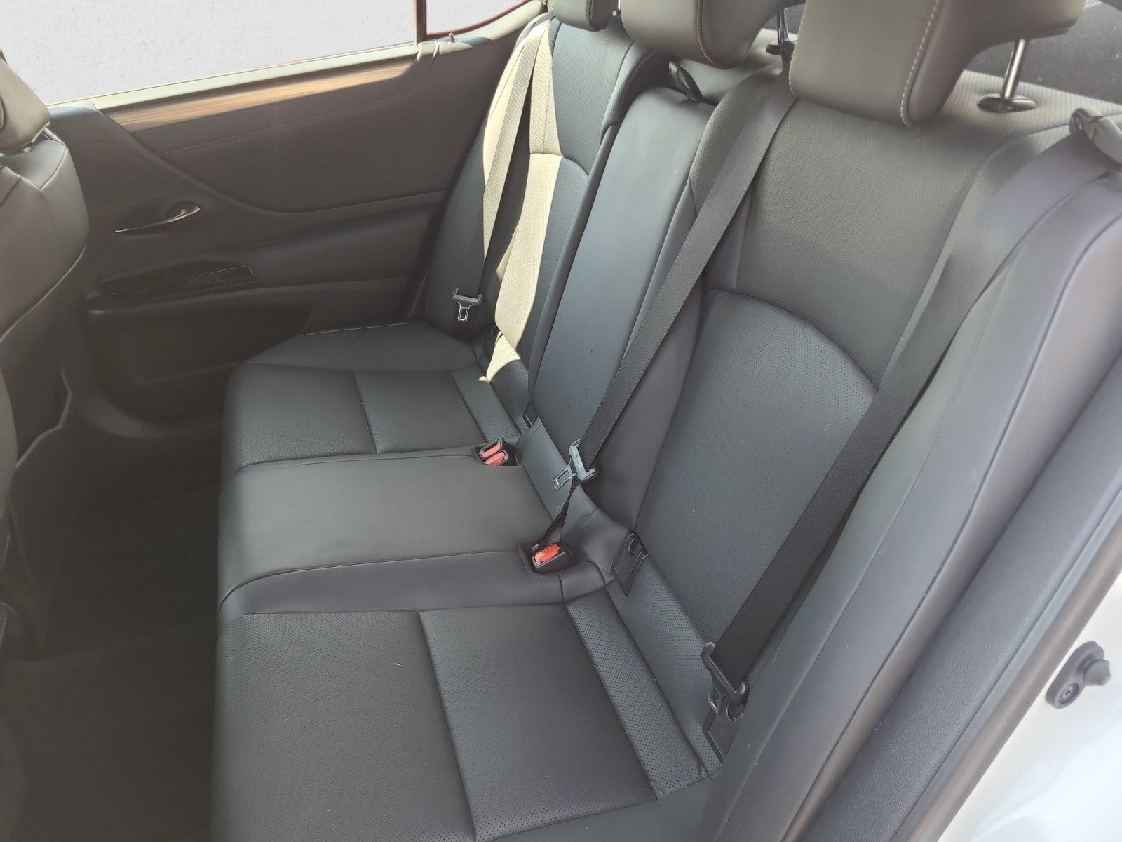 2023 Lexus ES ES 350 F SPORT Handling