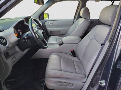 2014 Honda Pilot Touring 4WD | Local One Owner