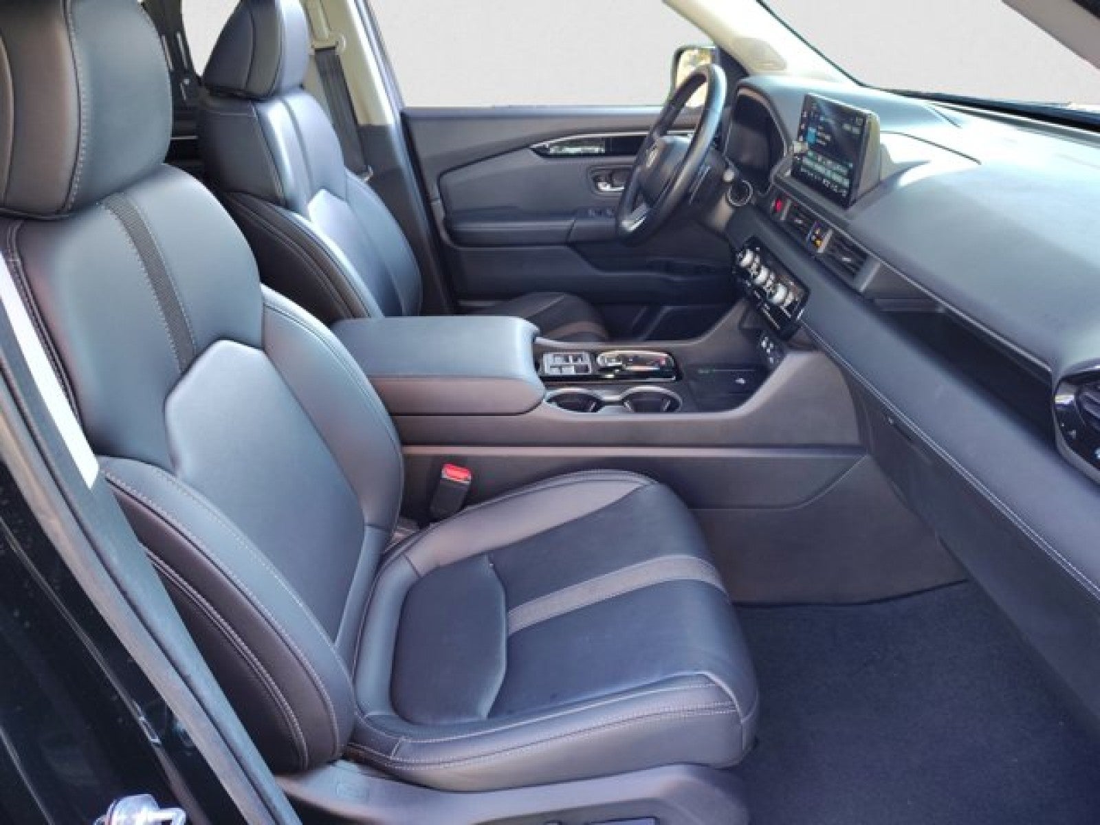 2023 Honda Pilot Touring AWD